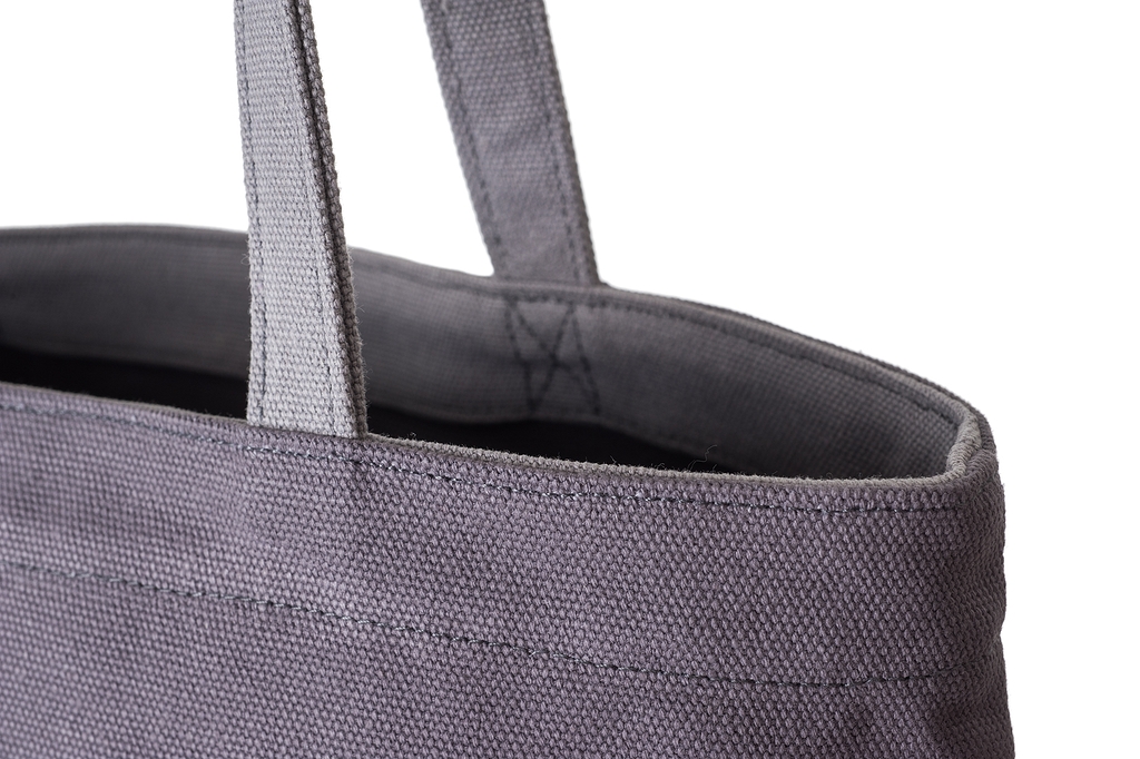 Grey Canvas Tote Bag · Librairie Boutique Fondation Louis Vuitton