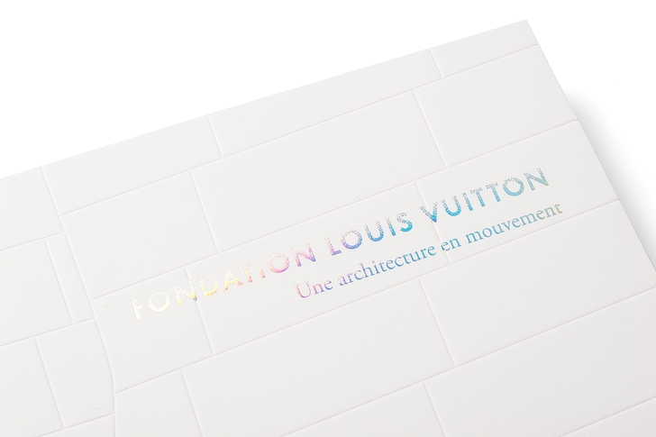 Fondation Louis Vuitton : Une architecture en mouvement - Édition bilingue (Français/Anglais)